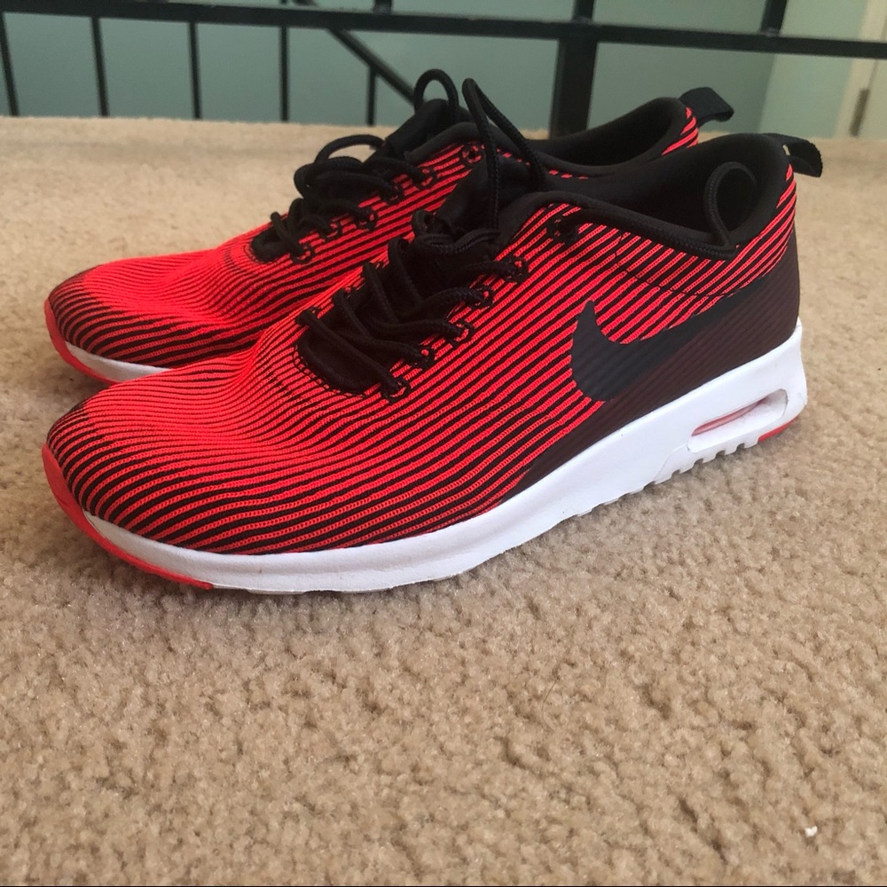 Nike Women's Air Max Thea 599409-028 like NEW